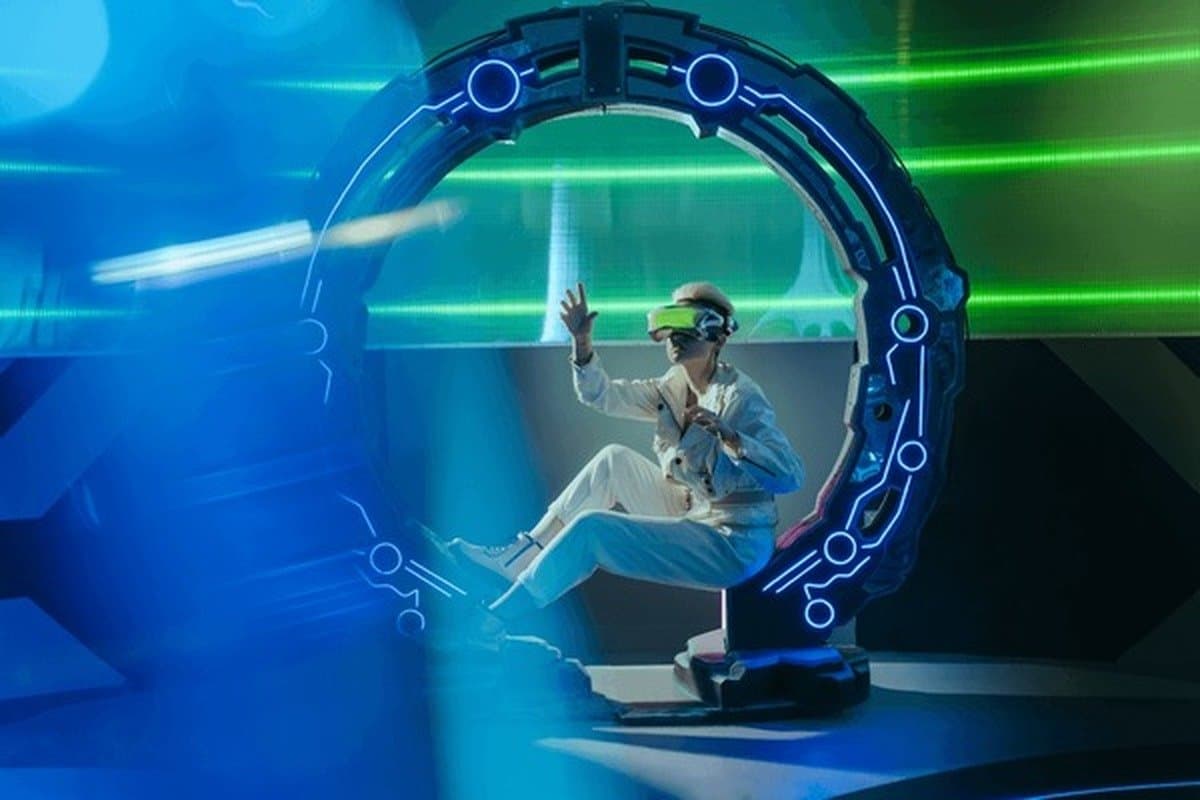 Full-Cycle AR & VR Game Development