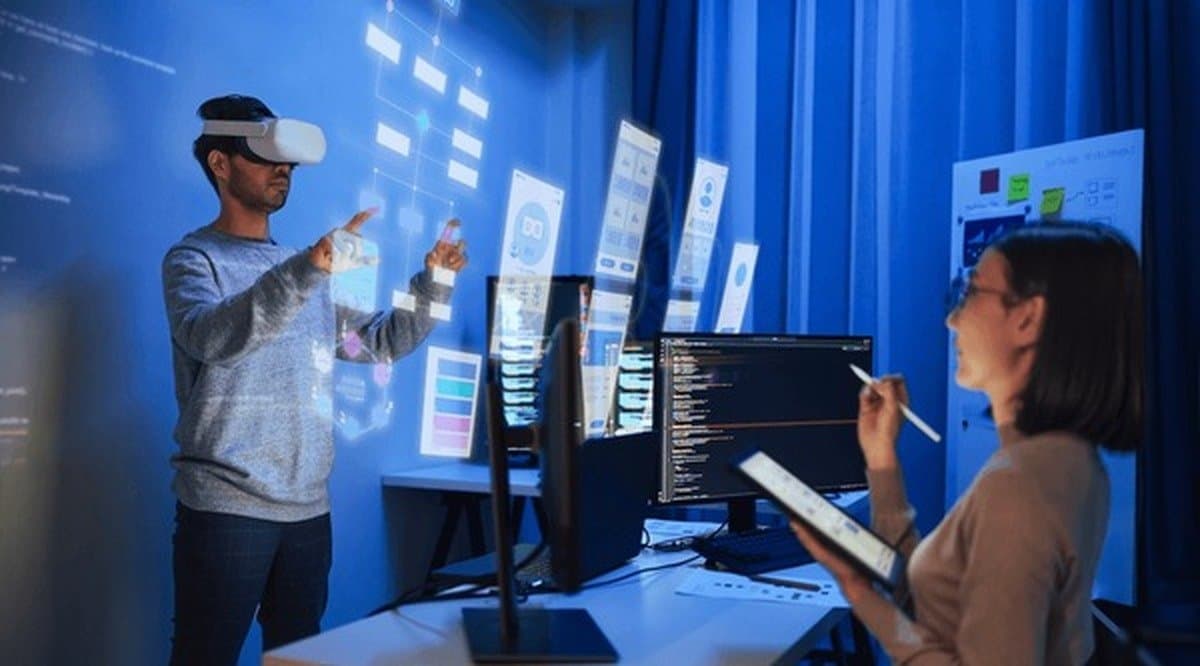 Interaction & UX Design for AR/VR