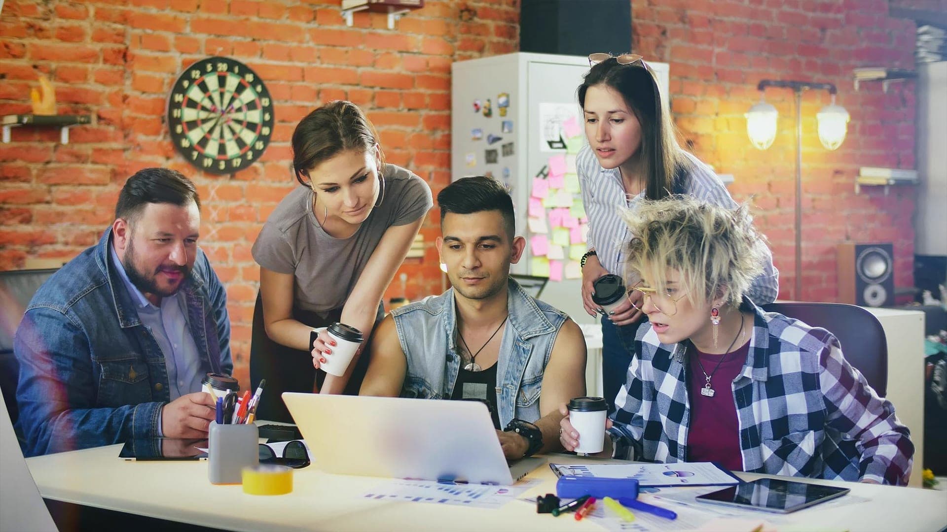 What Are Custom Game Solutions? Use Cases for Brands & Startups
